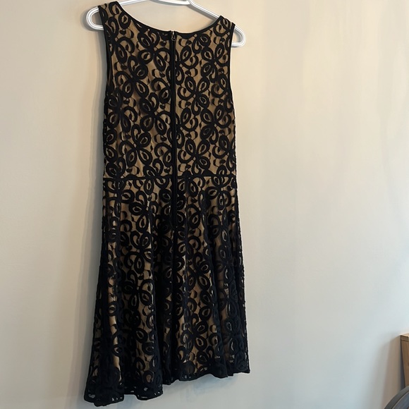 Black and Cream Lace Dress - Picture 2 of 5